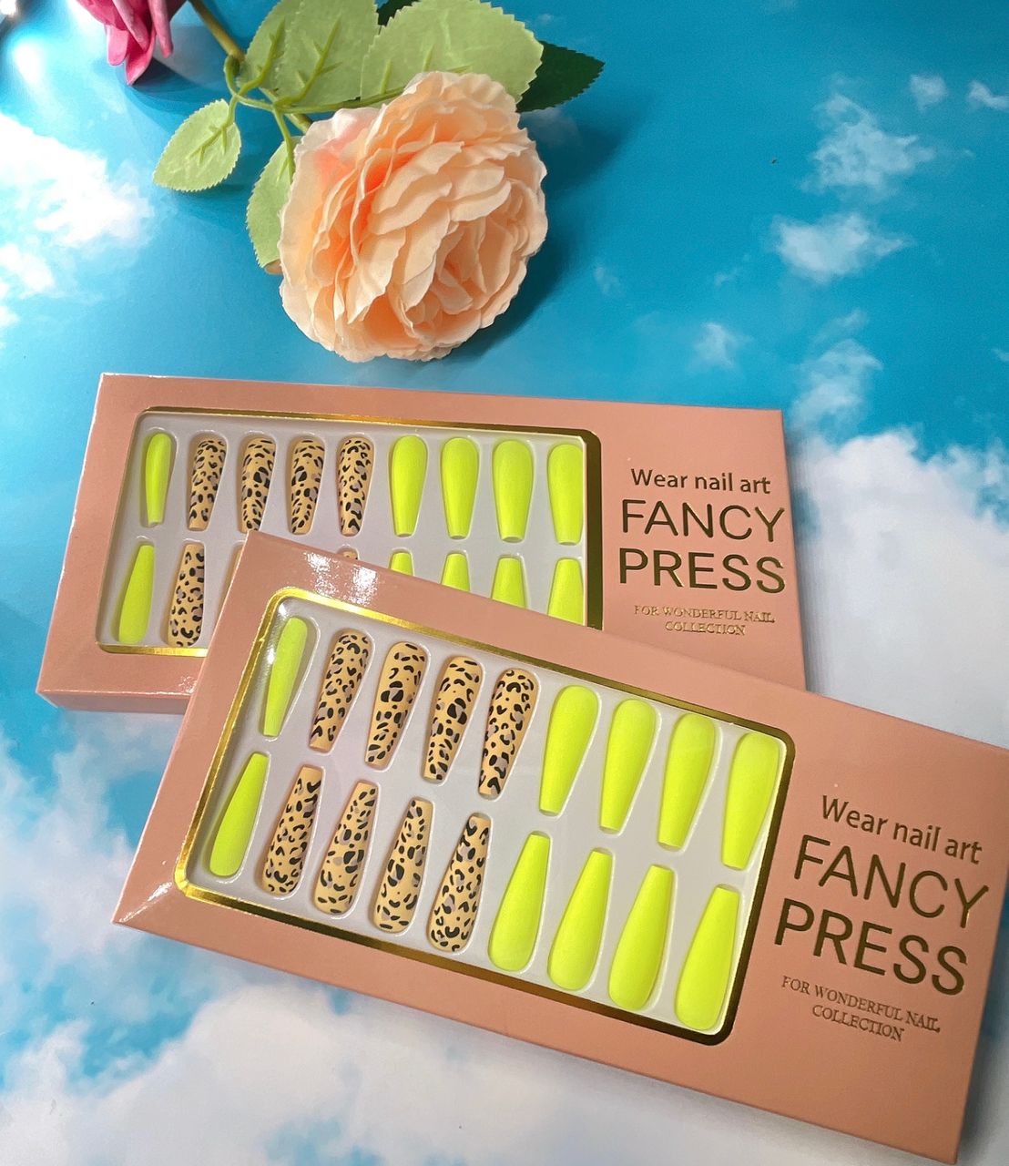 Press on nails